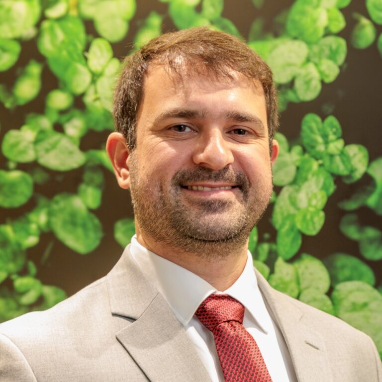 Fotografia de Dr. Leonardo Zimmermann de Souza, integrante do corpo clínico do IECAD